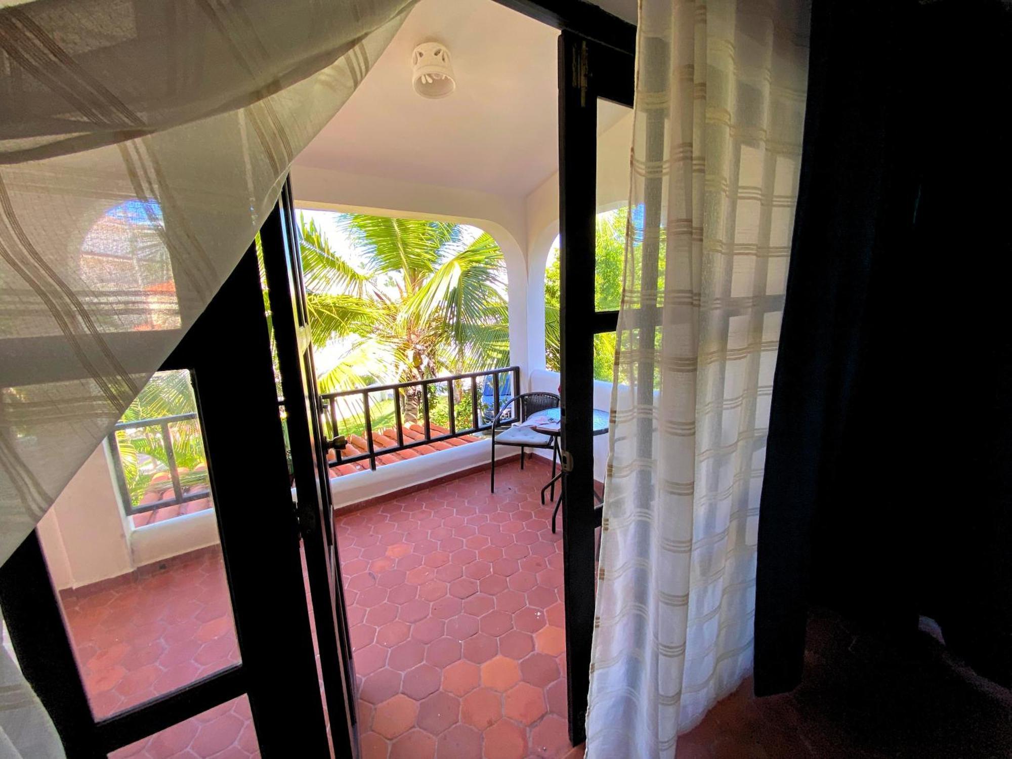Отель Caraibico Deluxe Beach Club & Spa Пунта-Кана Экстерьер фото