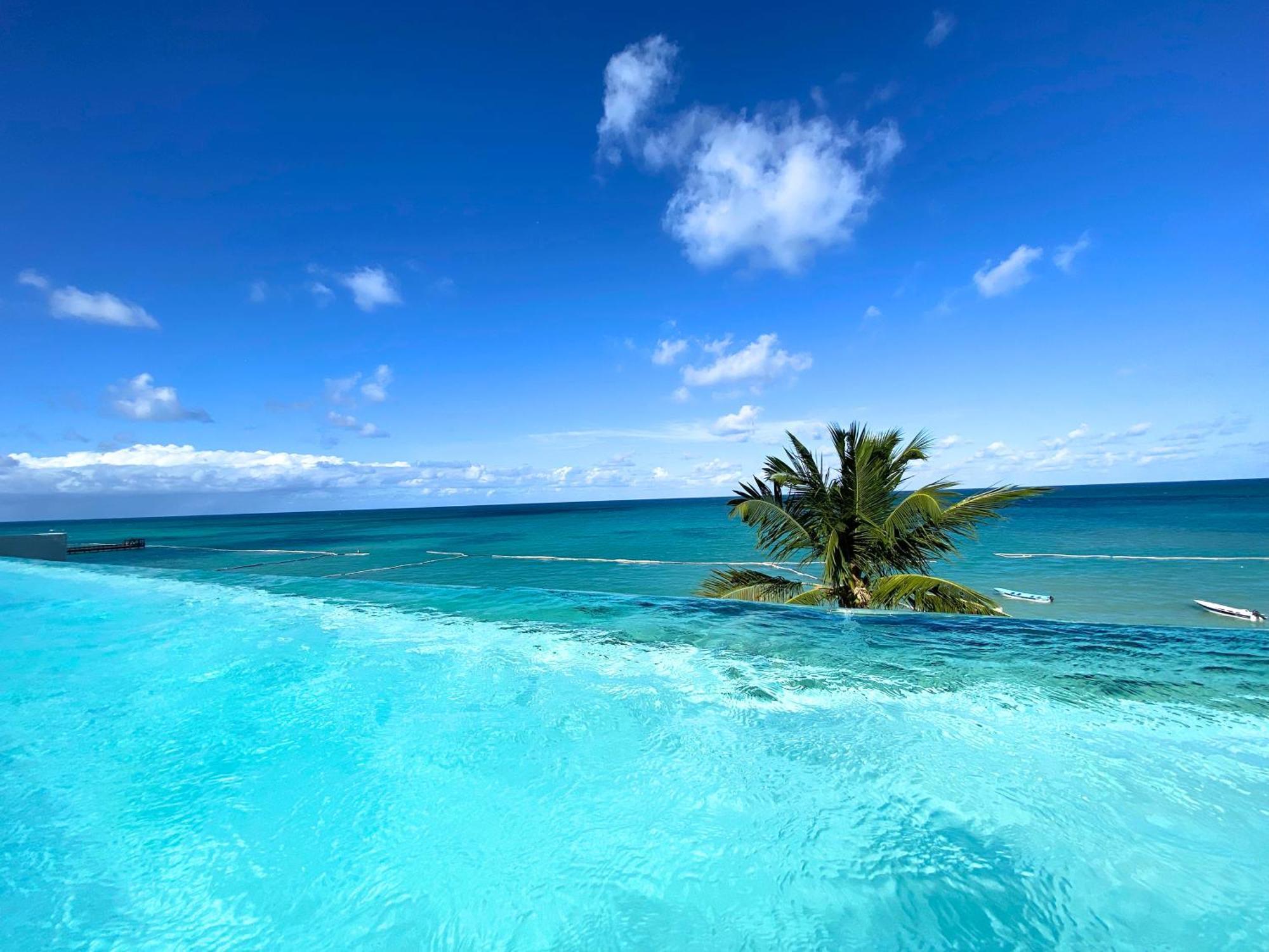Отель Caraibico Deluxe Beach Club & Spa Пунта-Кана Экстерьер фото