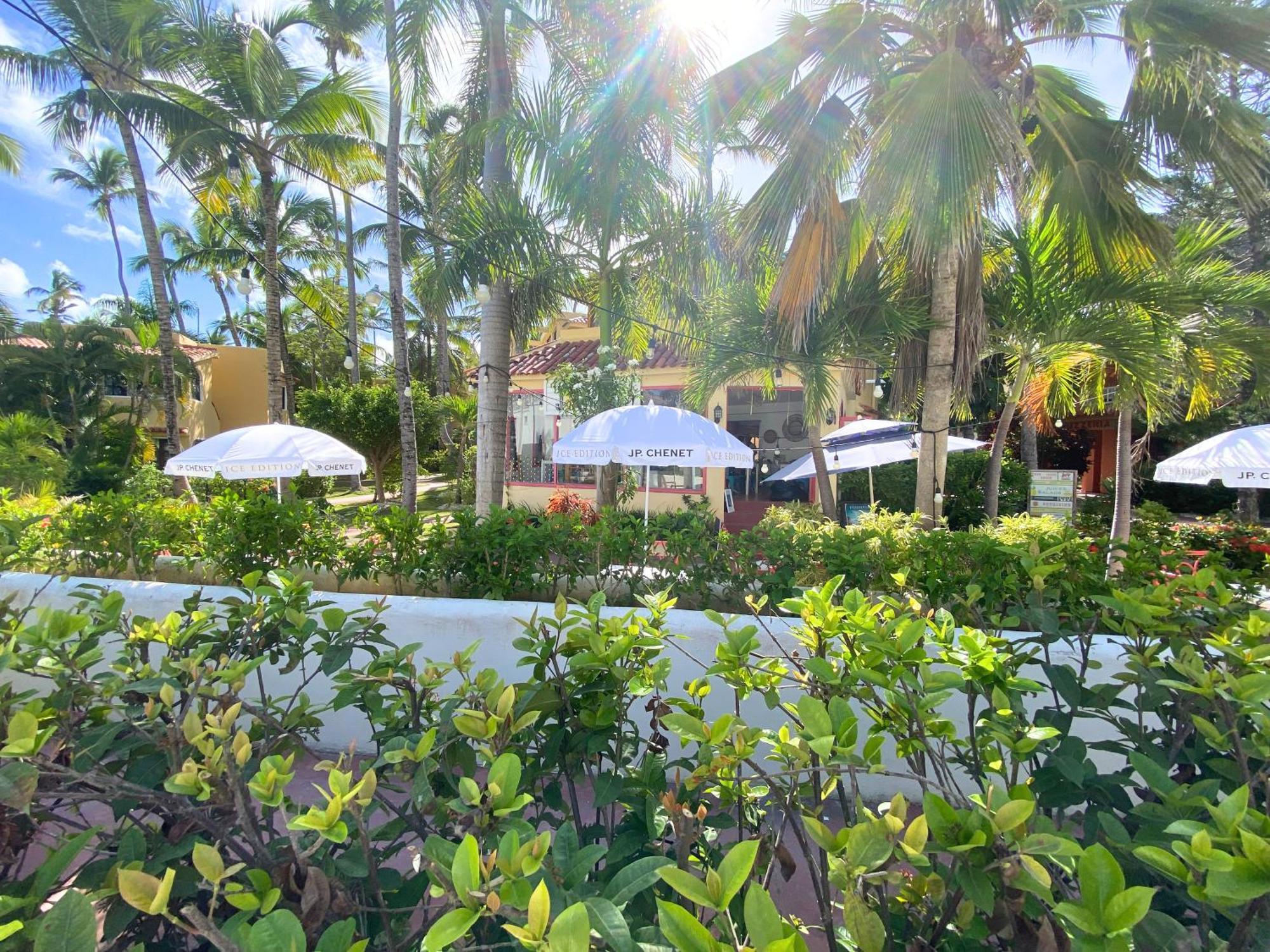 Отель Caraibico Deluxe Beach Club & Spa Пунта-Кана Экстерьер фото