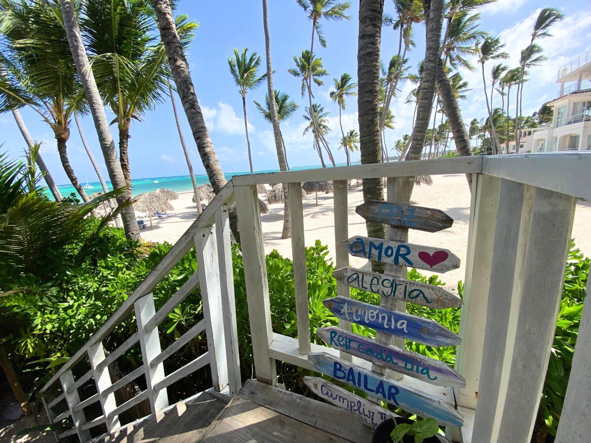 Отель Caraibico Deluxe Beach Club & Spa Пунта-Кана Экстерьер фото